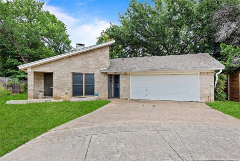 4913 Queen Court Fort Worth TX 76103
