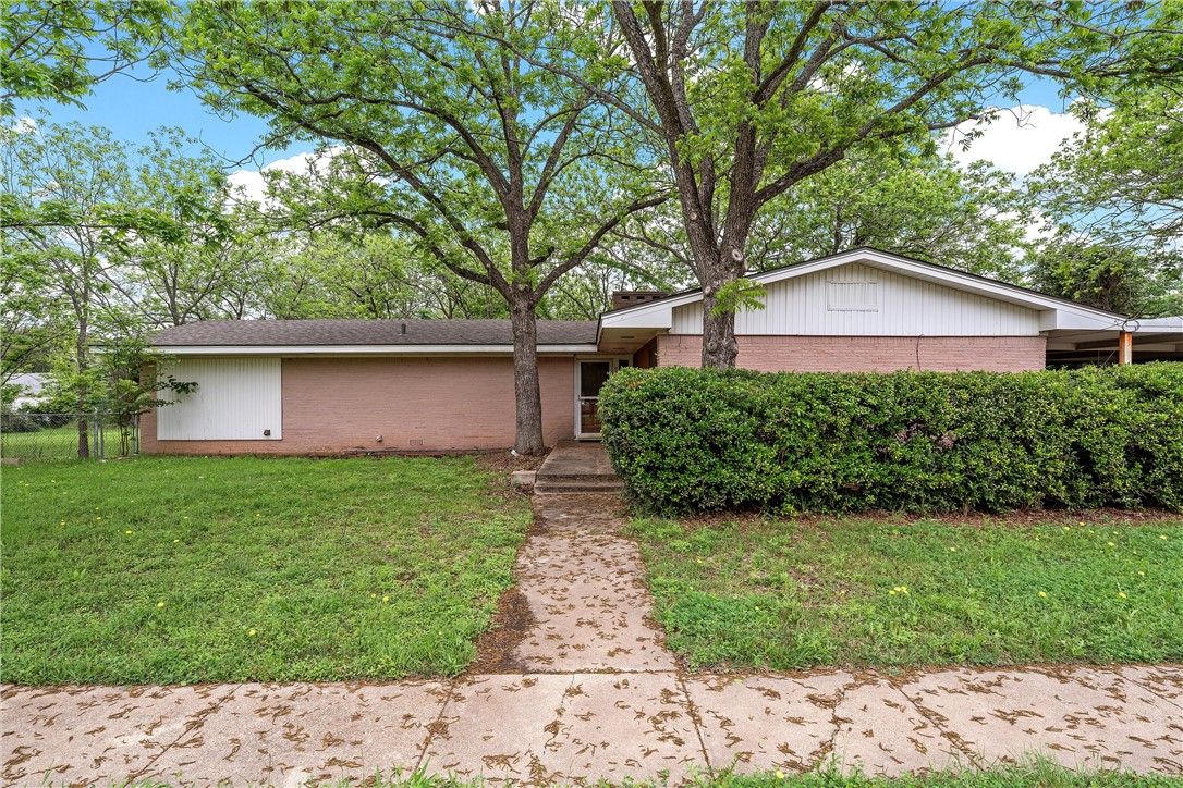 903 Avenue F Moody TX 76557