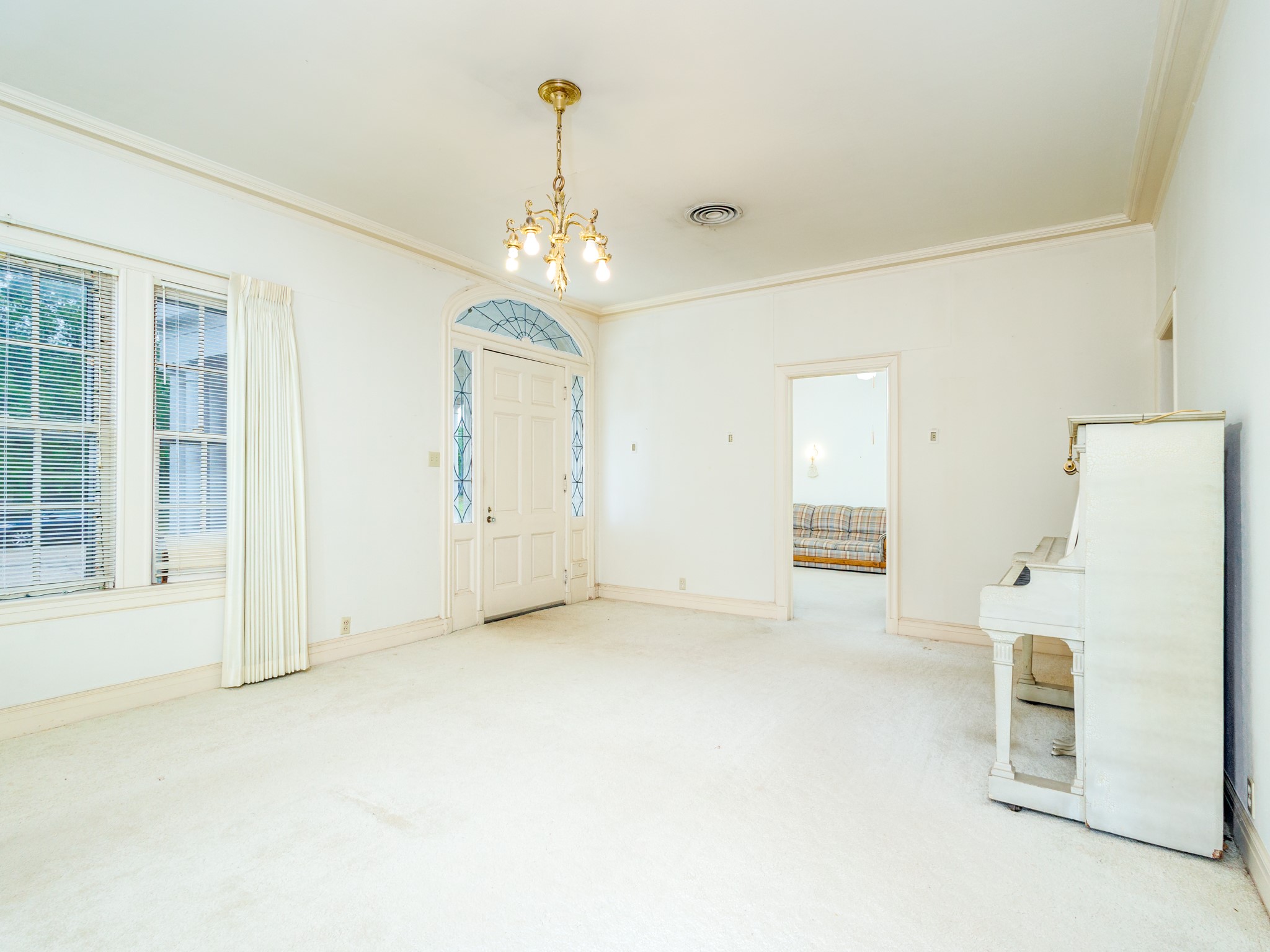 615 W Liveoak Street Coleman TX 76834
