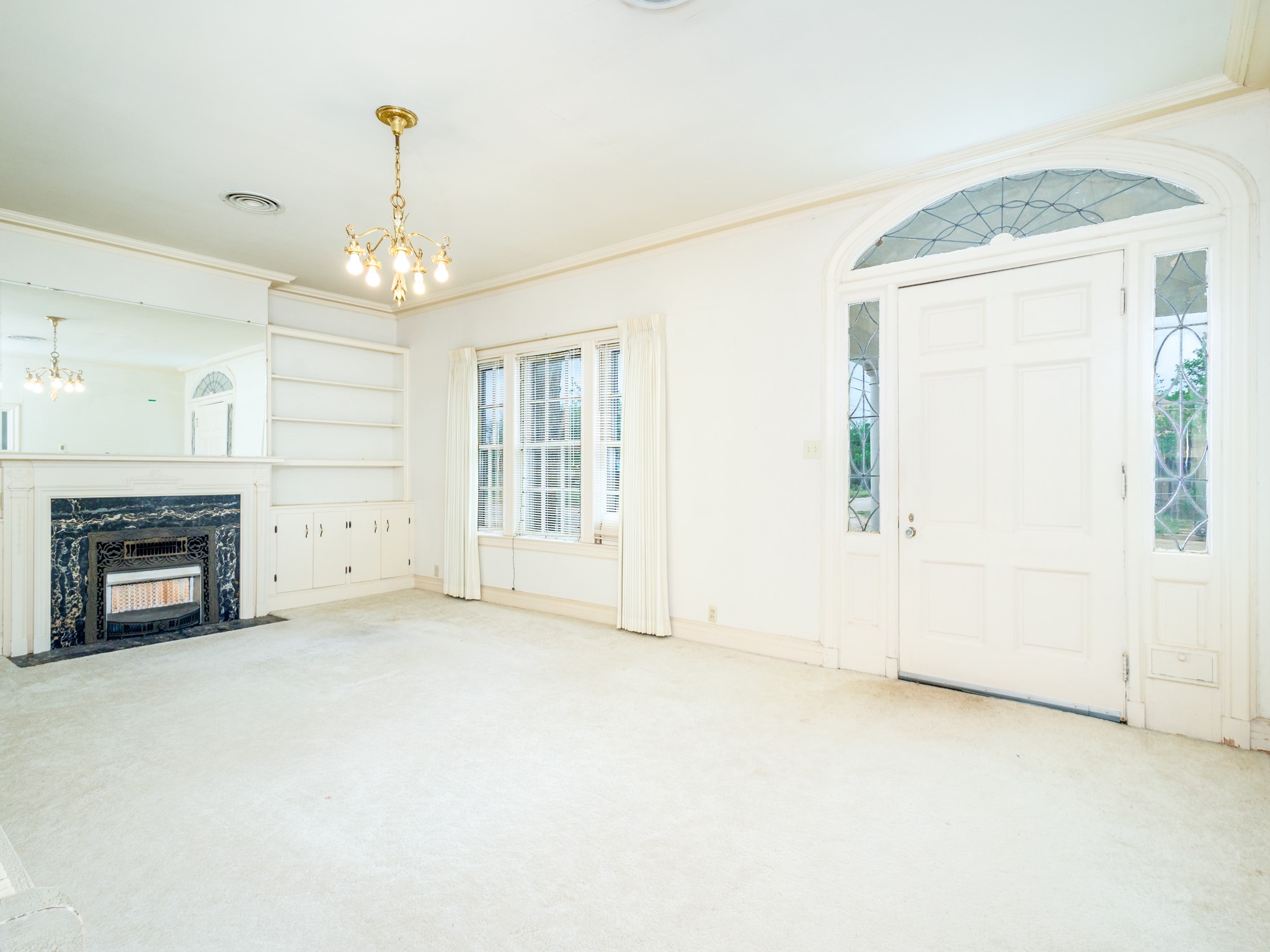 615 W Liveoak Street Coleman TX 76834