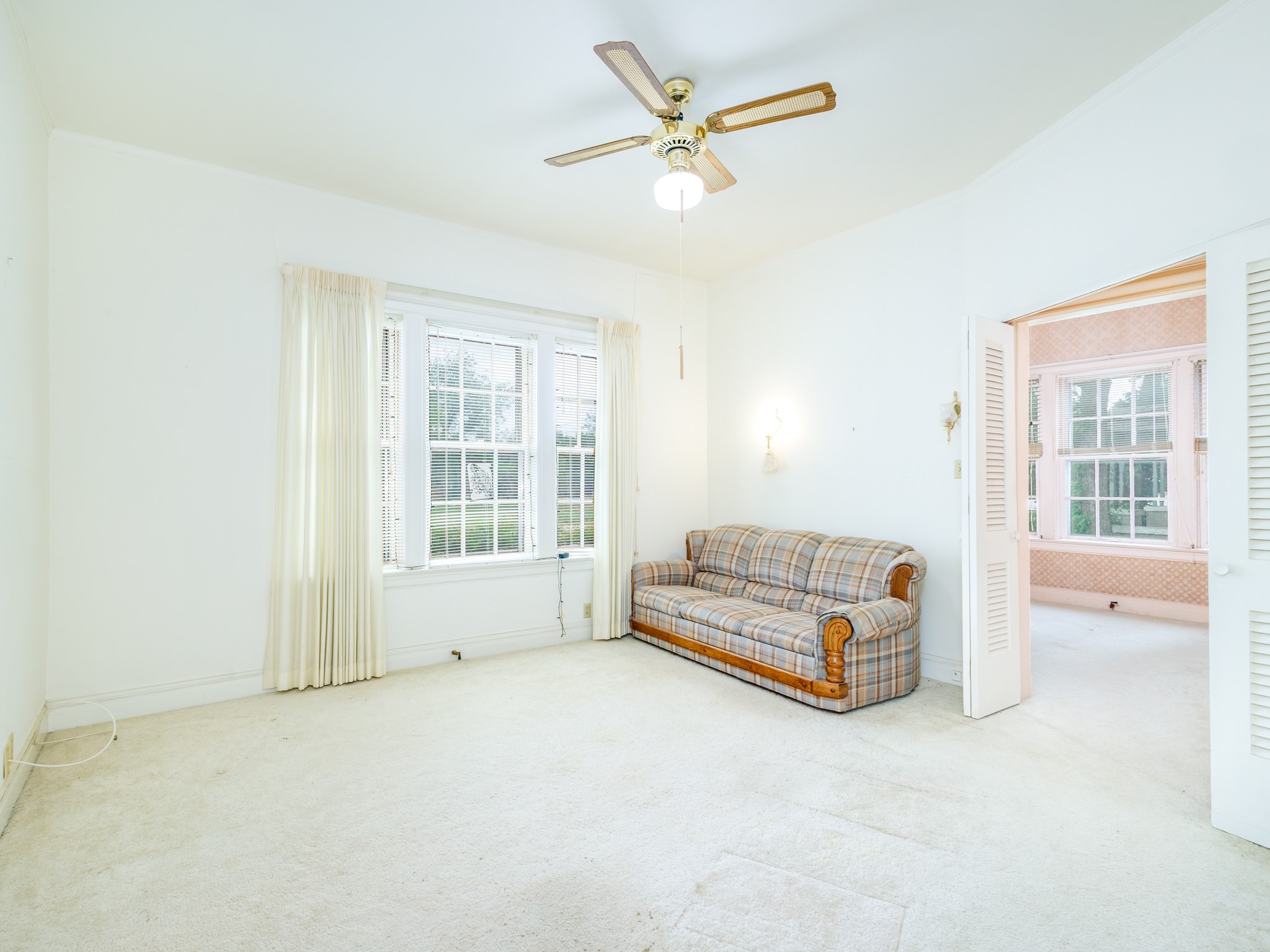 615 W Liveoak Street Coleman TX 76834