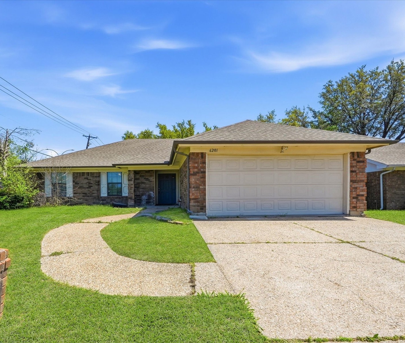 6201 Minuteman Lane Arlington TX 76002