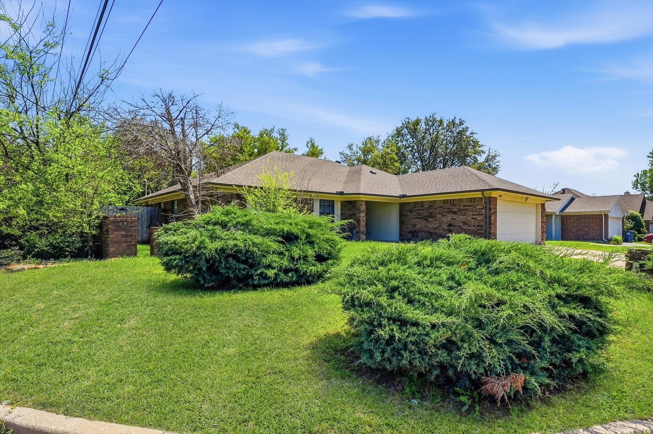 6201 Minuteman Lane Arlington TX 76002