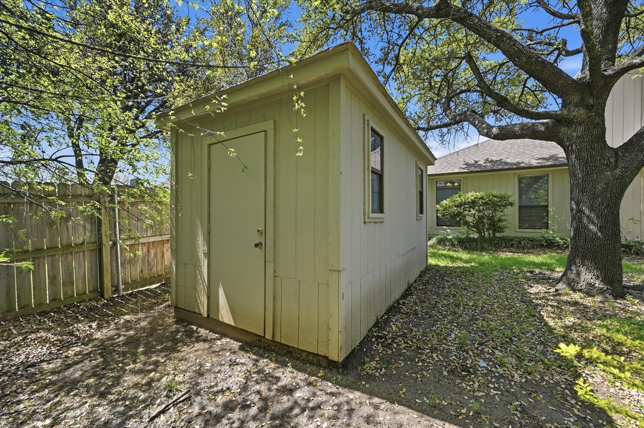6201 Minuteman Lane Arlington TX 76002