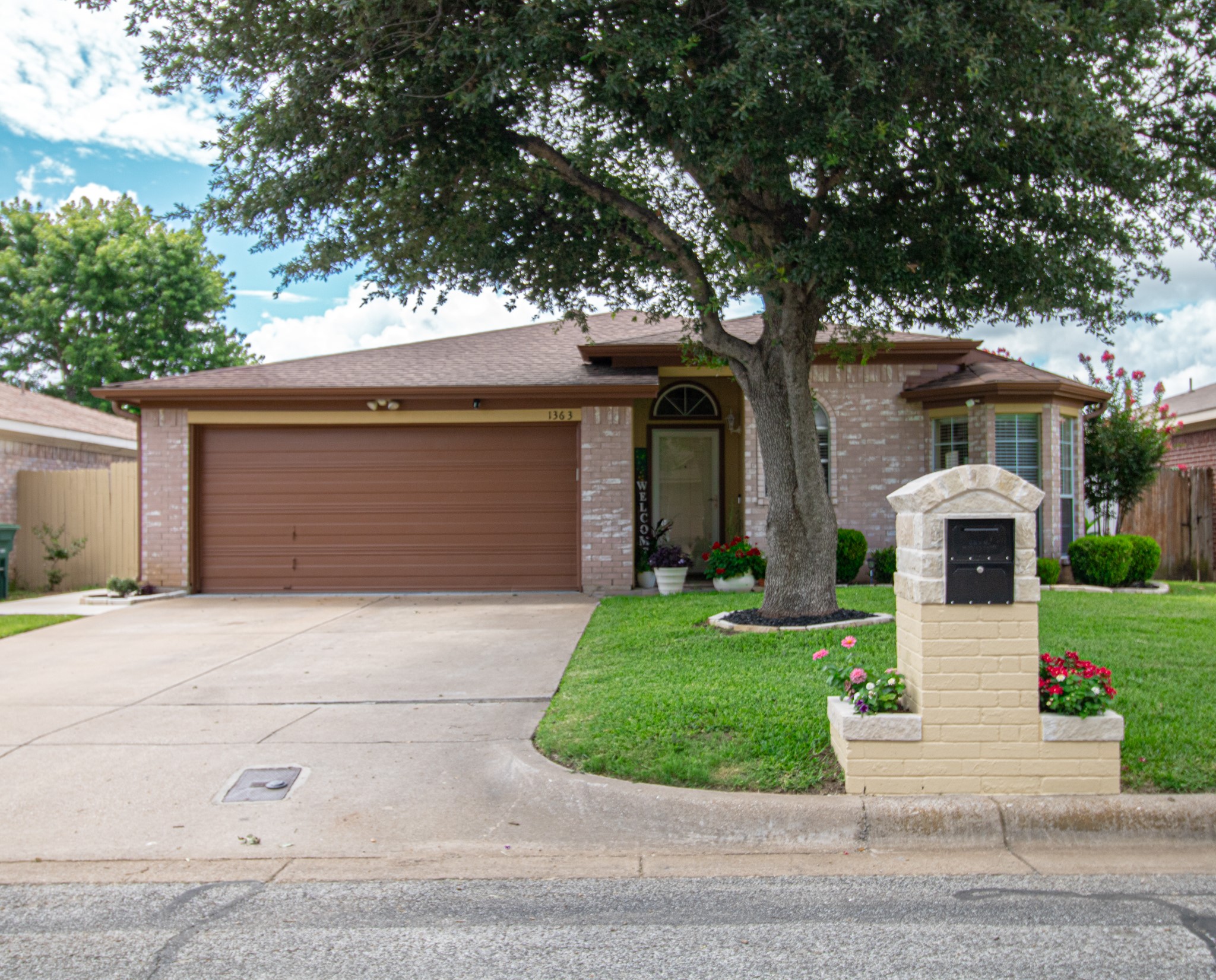 1363 Yorkshire Street Fort Worth TX 76134