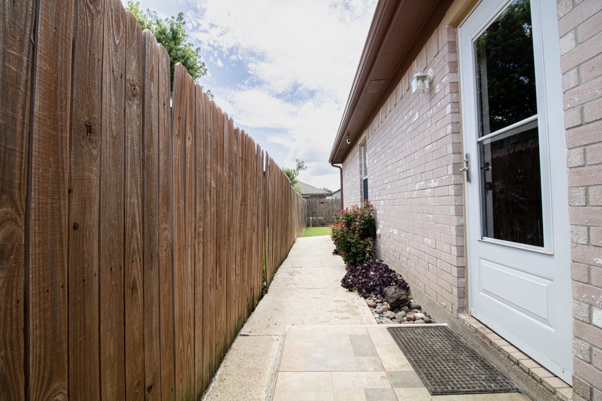 1363 Yorkshire Street Fort Worth TX 76134