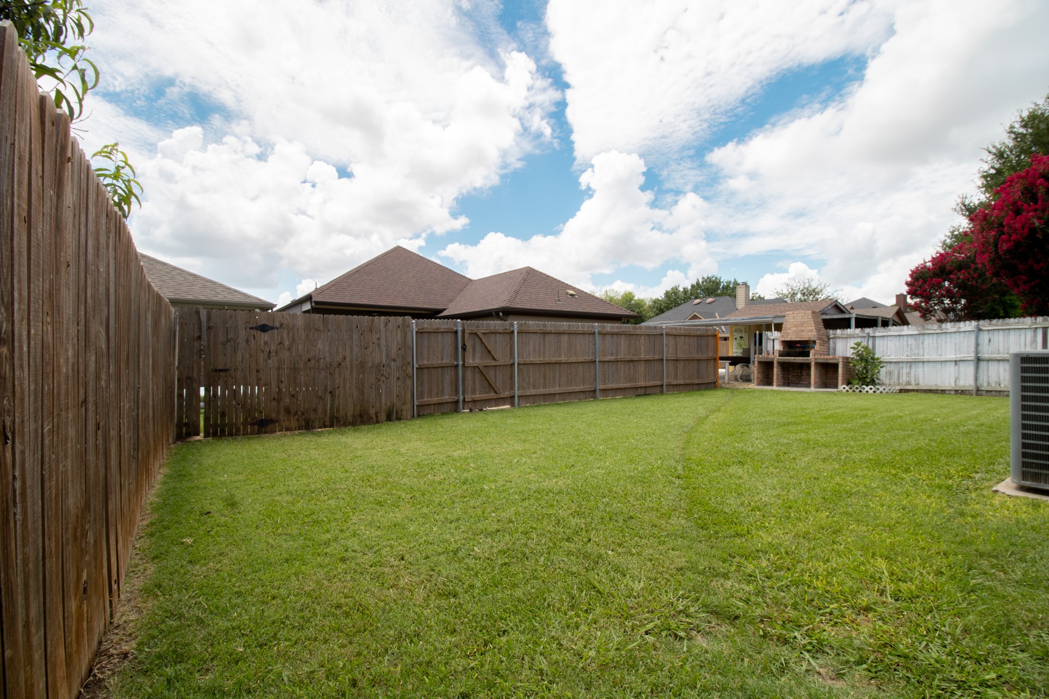 1363 Yorkshire Street Fort Worth TX 76134