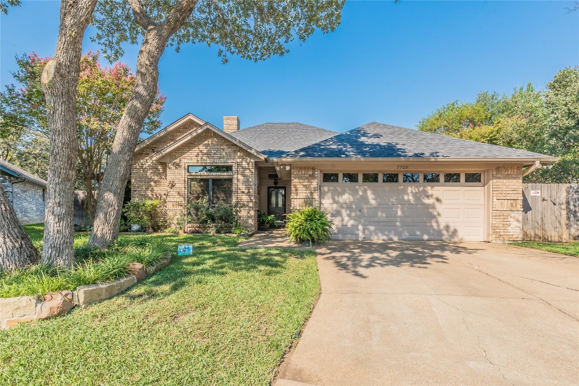 7709 Rolling Ridge Court North Richland Hills TX 76182
