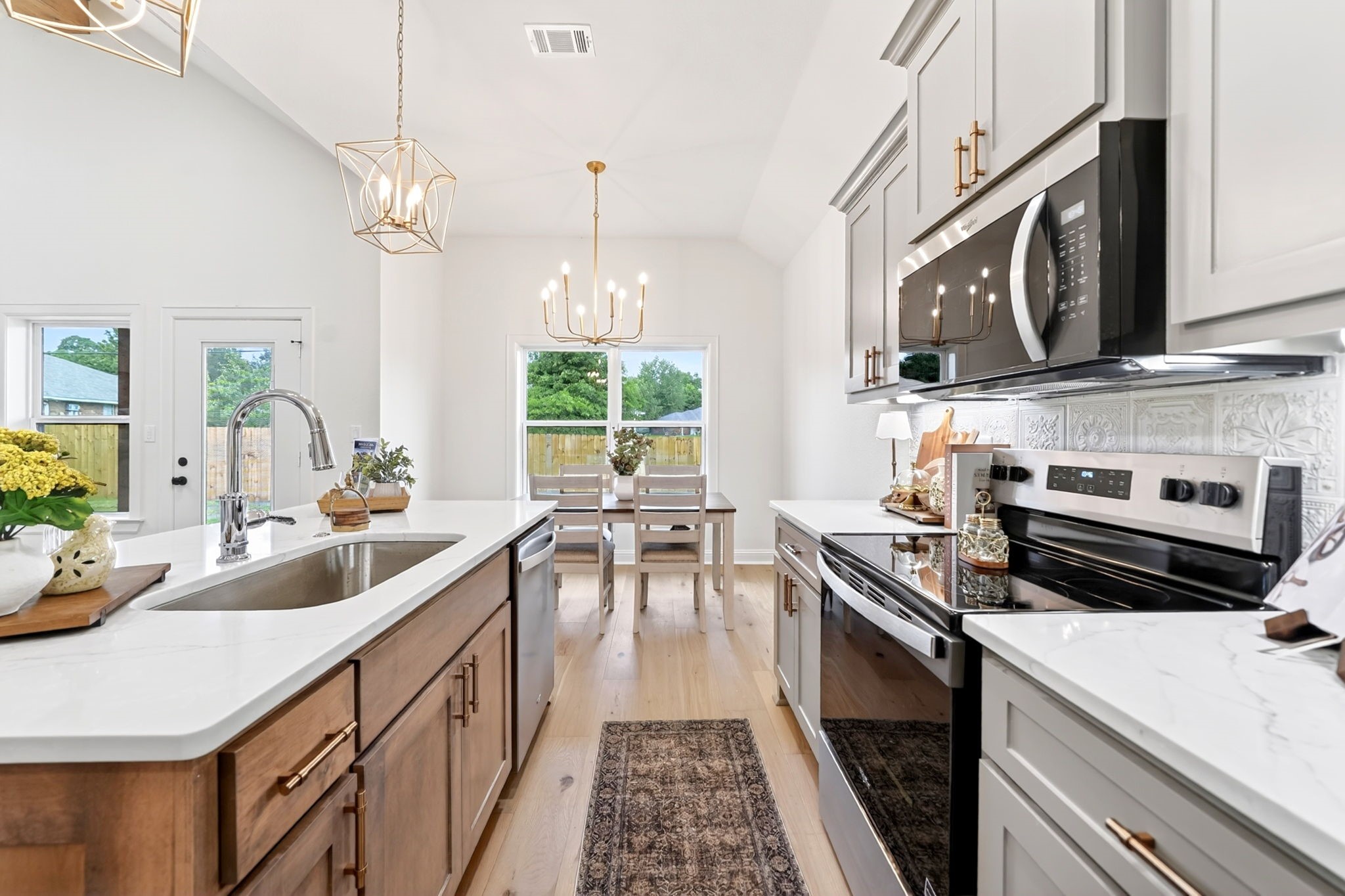 213 Central Park Court Athens TX 75751