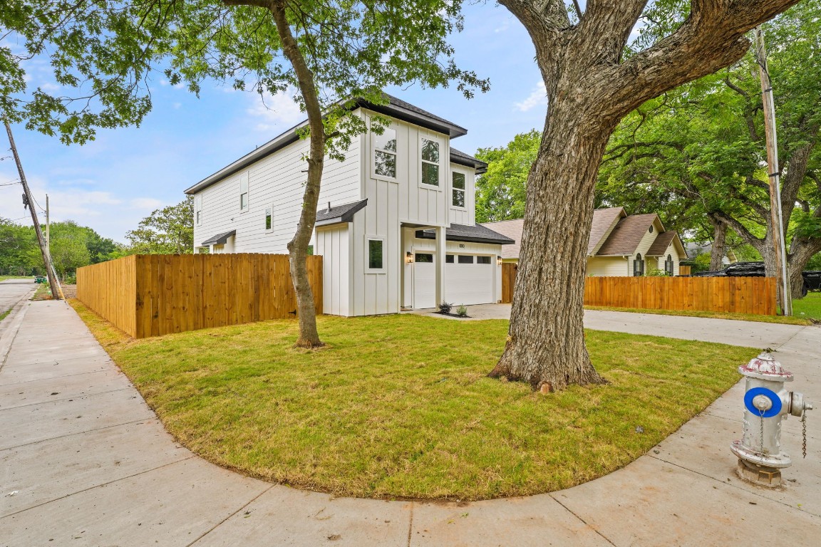 1010 E Jefferson Street Waxahachie TX 75165