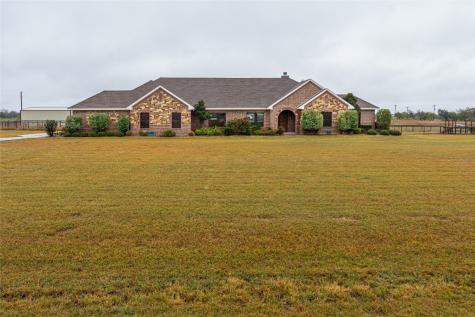 104 Hawk Ridge Road Decatur TX 76234