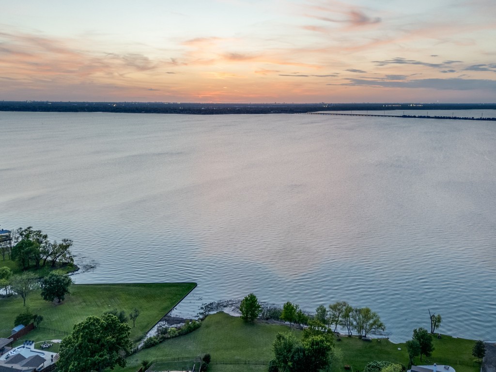 1804 S Lakeshore Drive Rockwall TX 75087