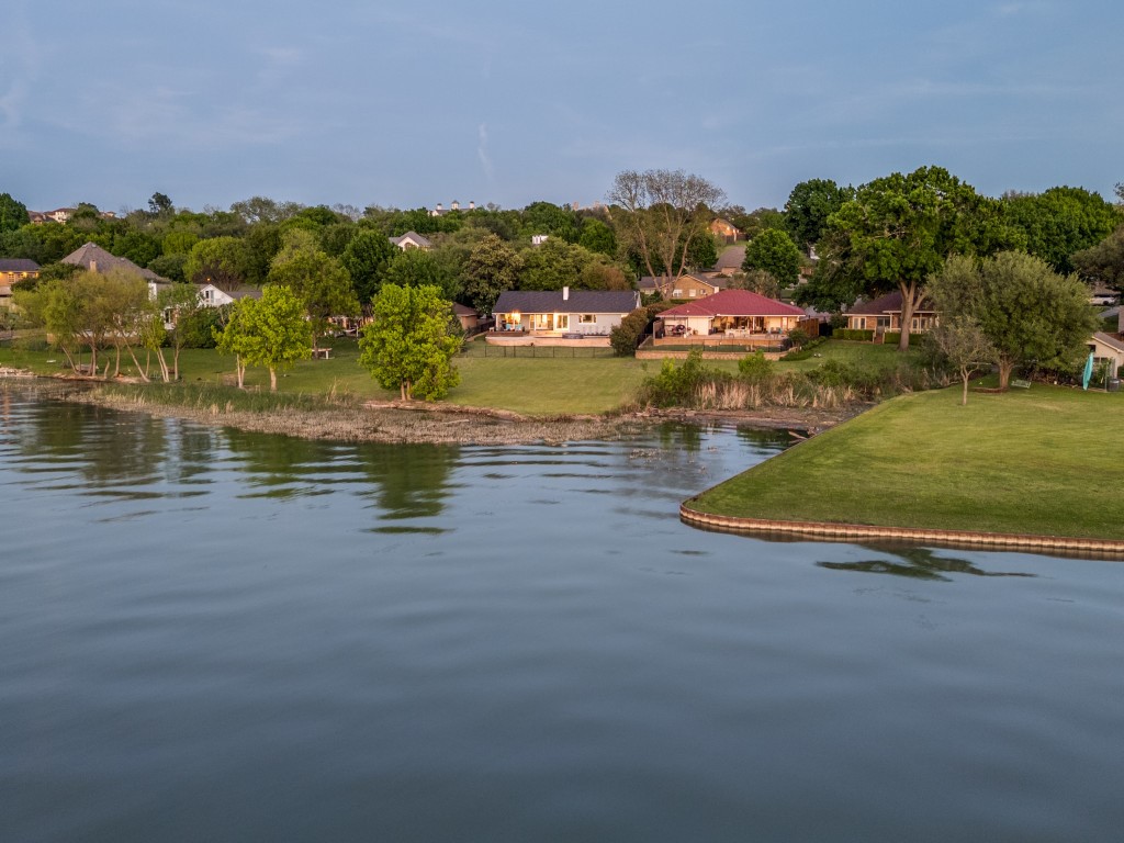 1804 S Lakeshore Drive Rockwall TX 75087