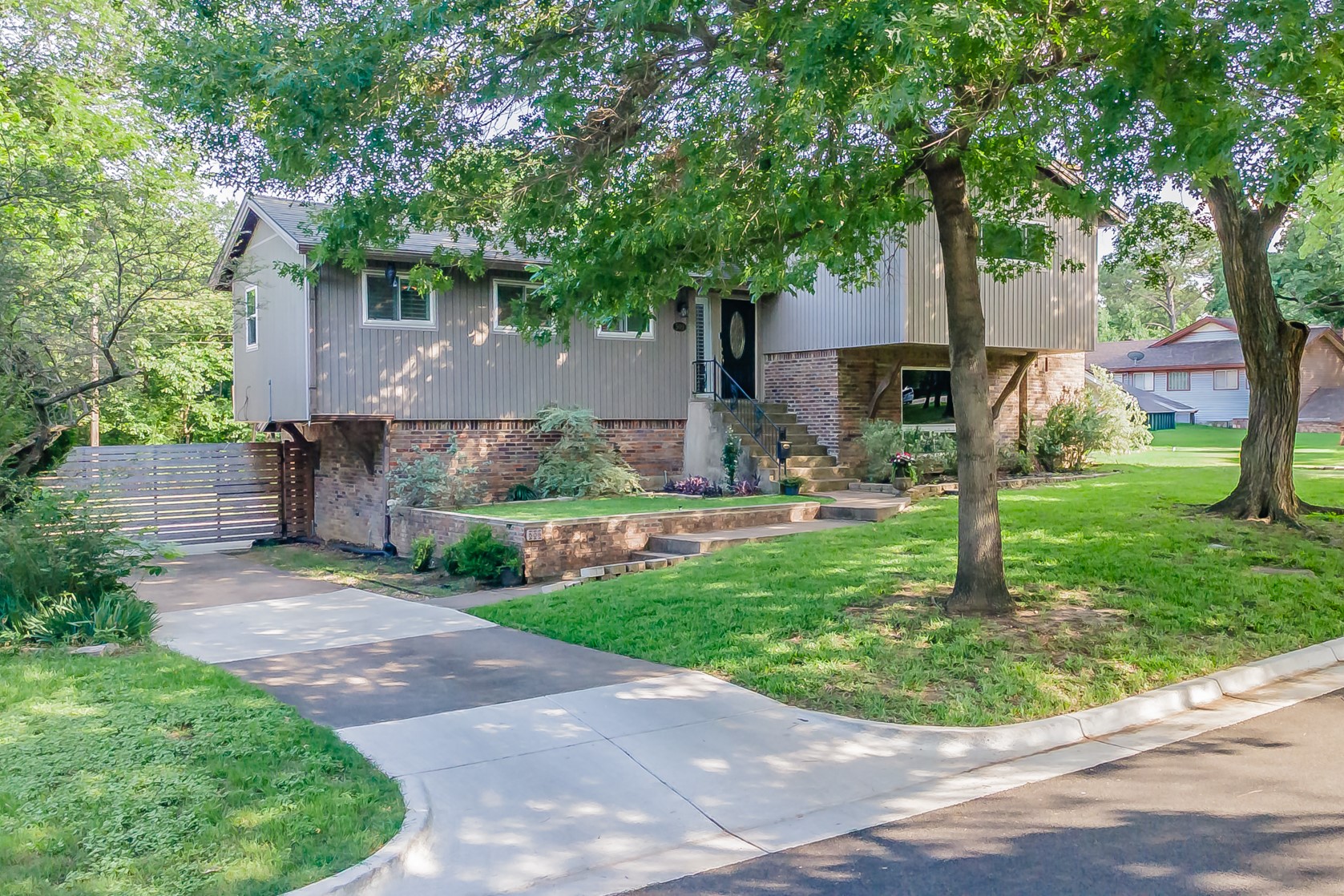 509 Westcliff Drive Euless TX 76040