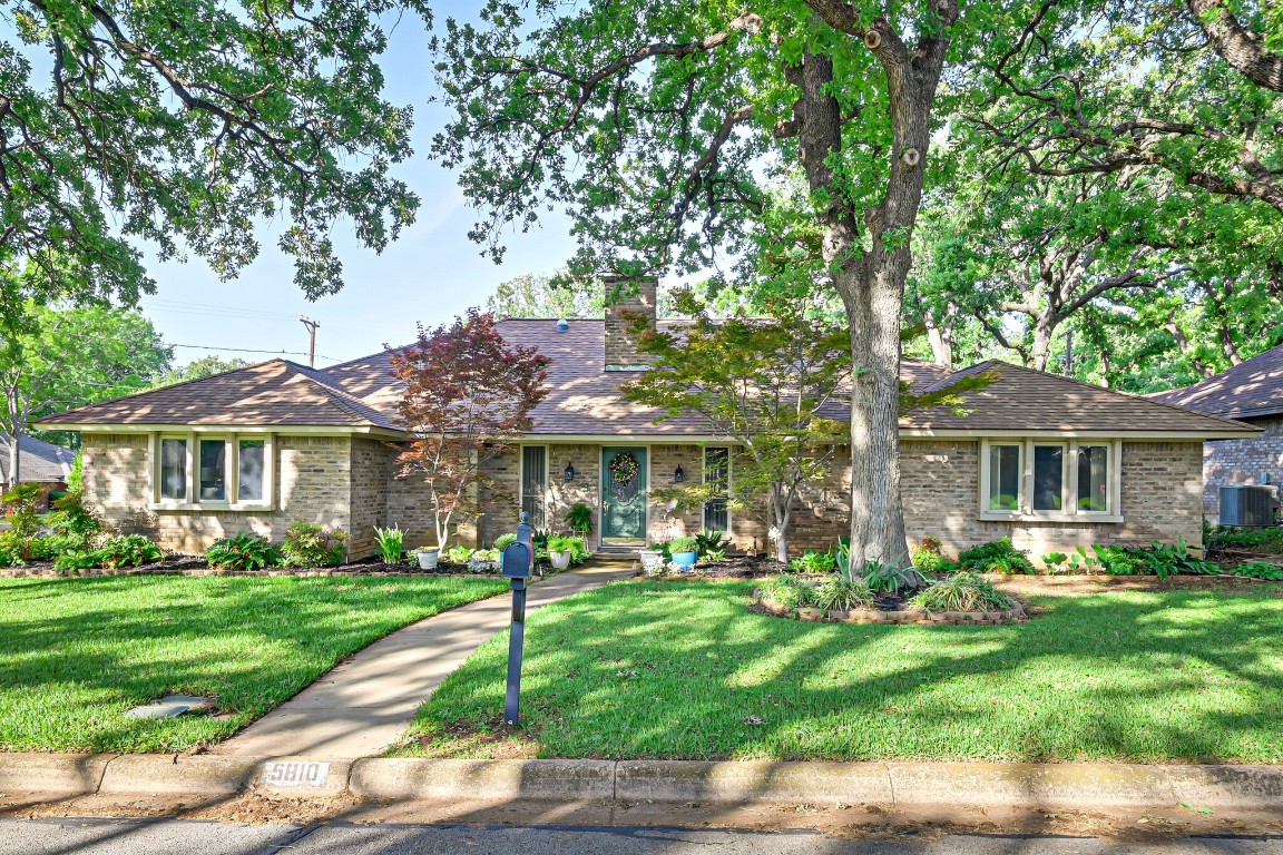 5810 Royal Club Drive Arlington TX 76017