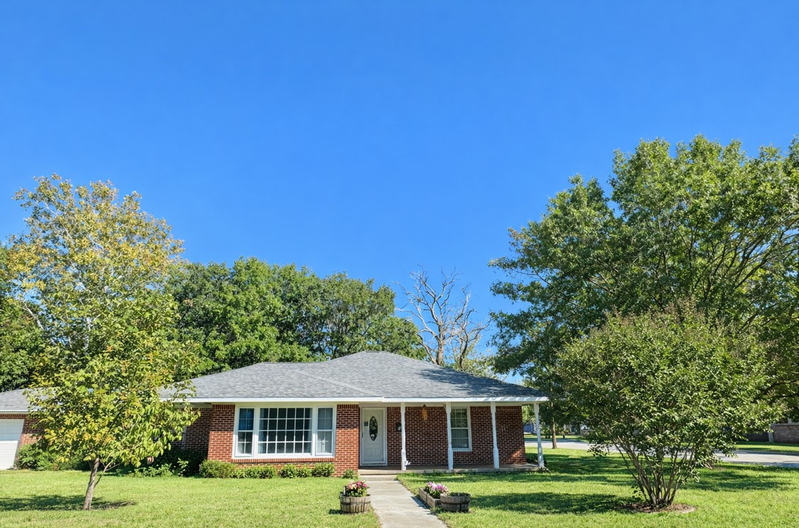724 S Rusk Street Gainesville TX 76240