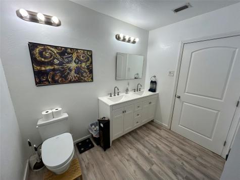 724 S Rusk Street Gainesville TX 76240