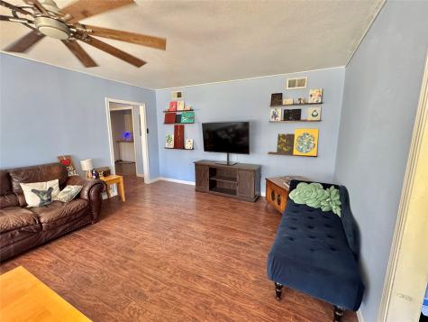 724 S Rusk Street Gainesville TX 76240
