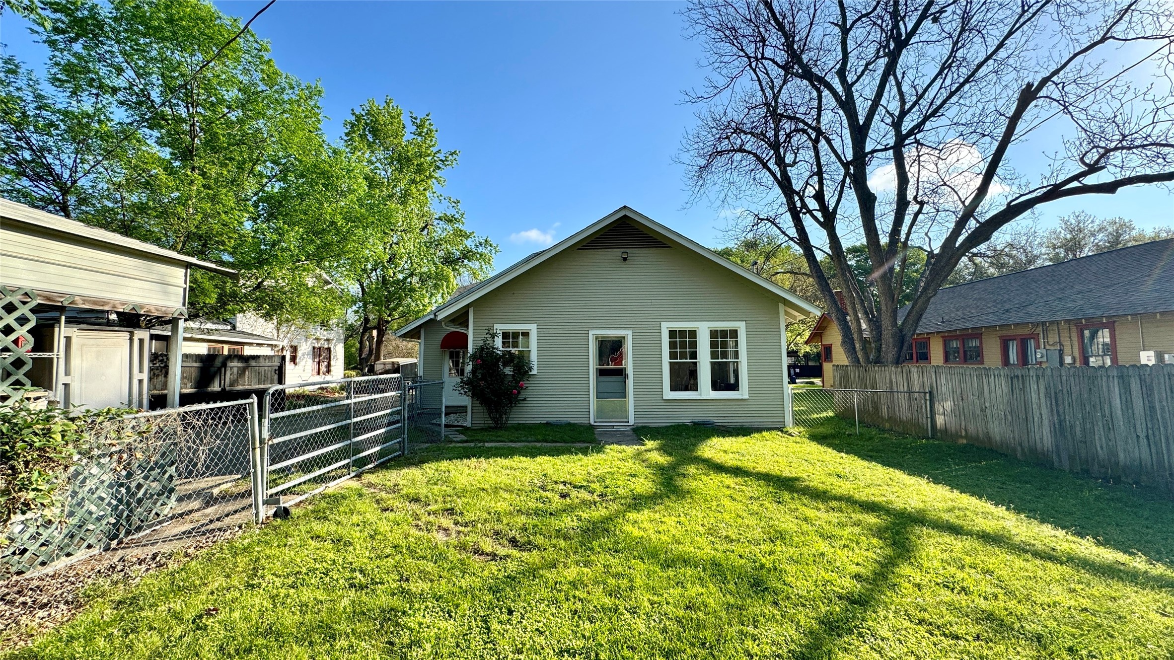 205 Elm Drive Terrell TX 75160