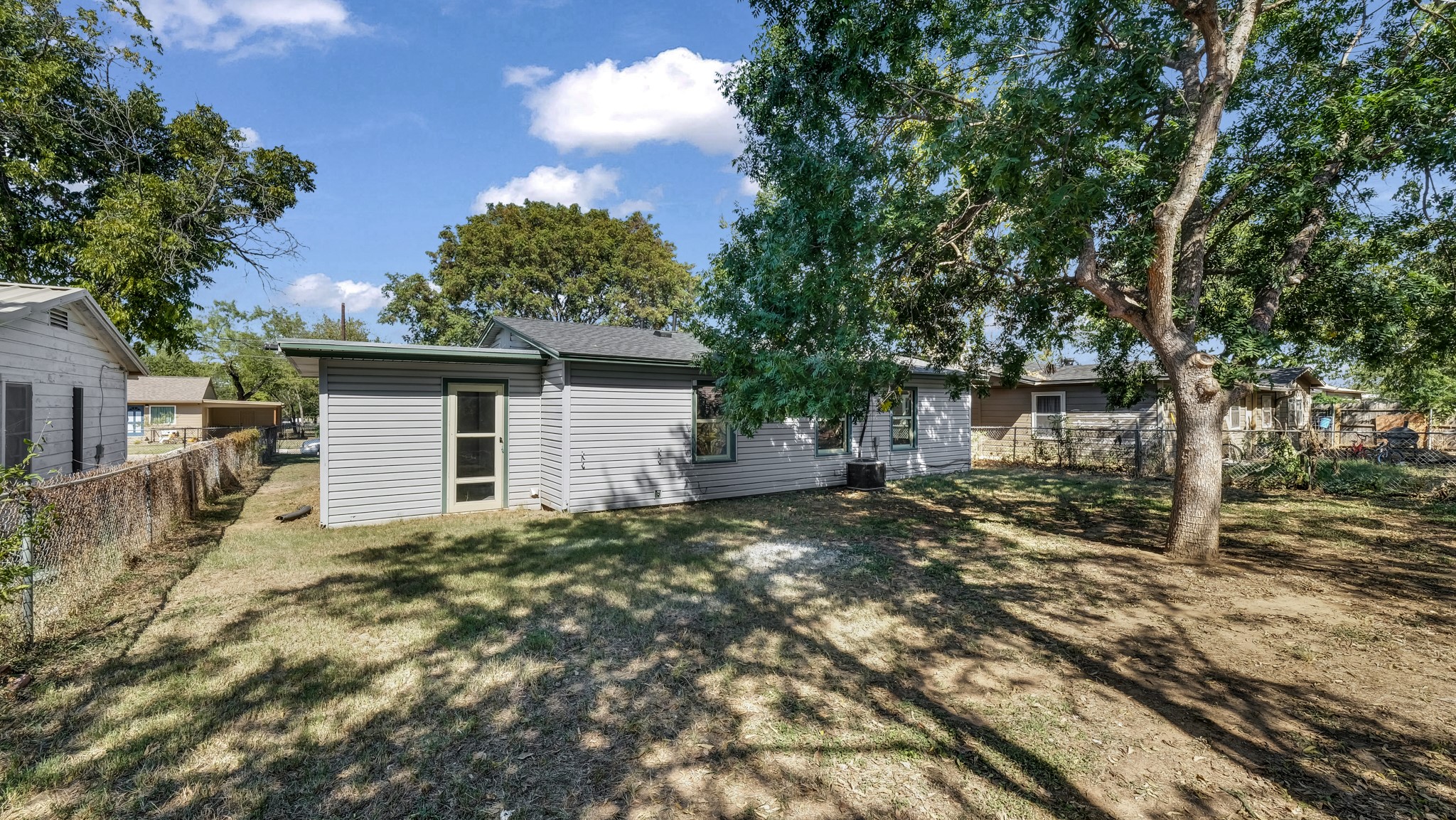 1404 SE 12th Street Mineral Wells TX 76067