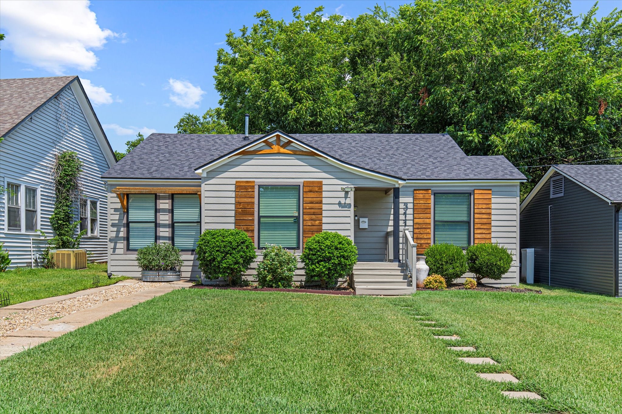 311 W Scott Street Sherman TX 75092