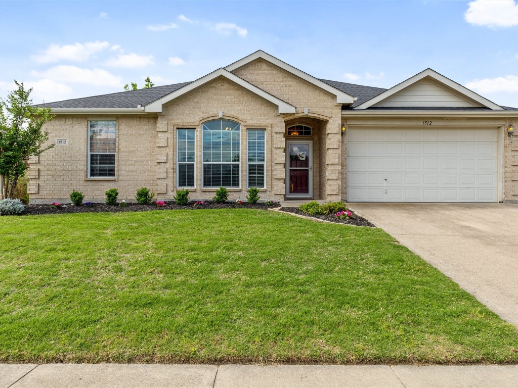 1512 Vernon Castle Avenue Benbrook TX 76126
