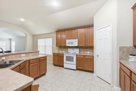 9125 Rainland Court Arlington TX 76002