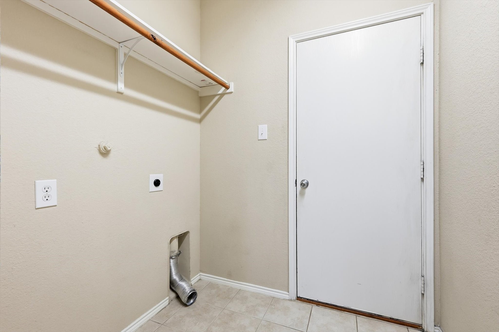 9125 Rainland Court Arlington TX 76002
