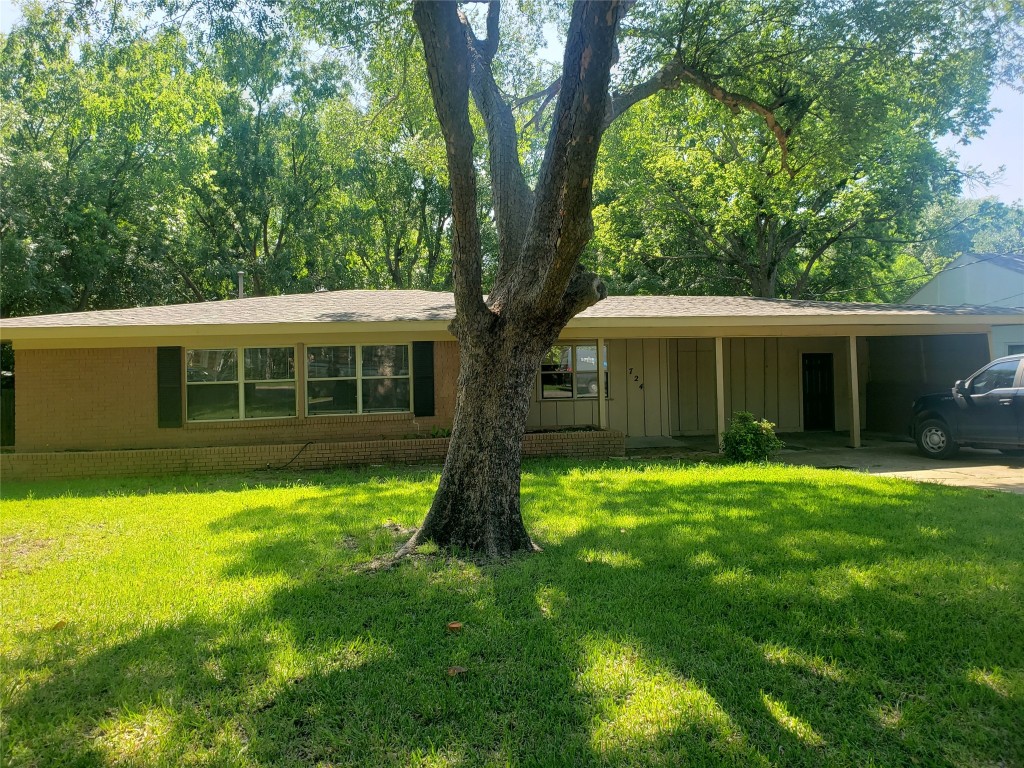 724 N Mckown Avenue Sherman TX 75092
