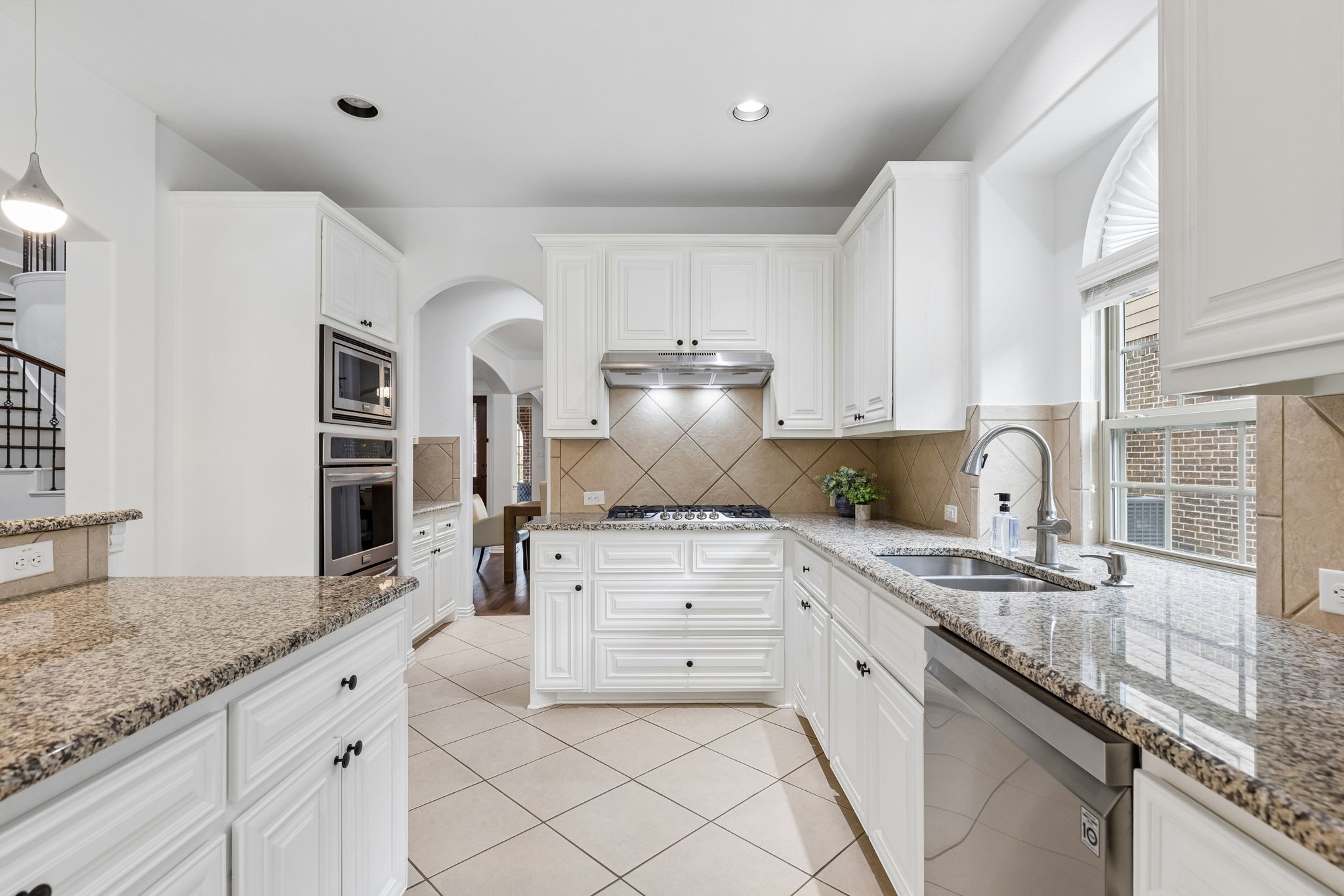 2948 Mirado Grand Prairie TX 75054