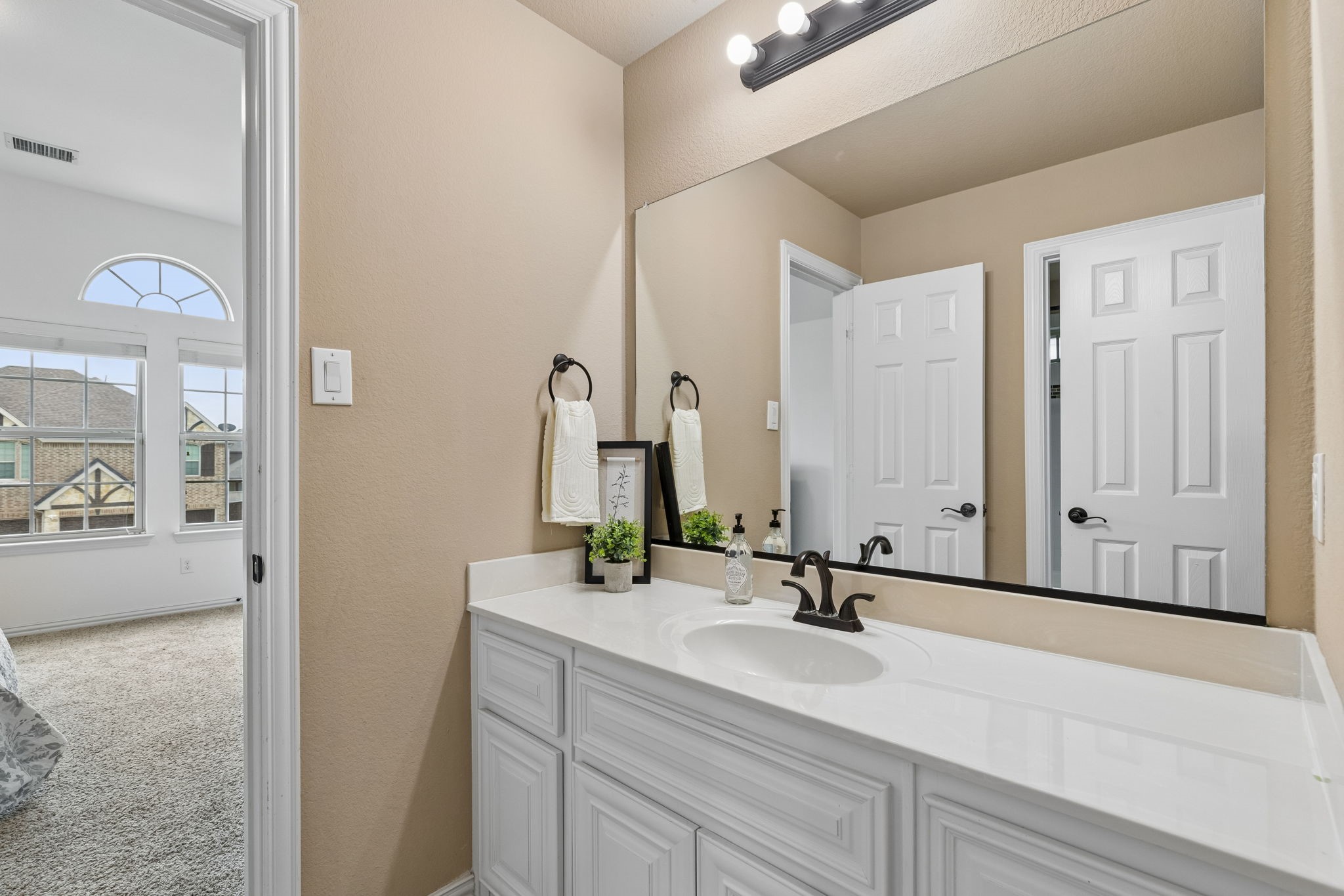 2948 Mirado Grand Prairie TX 75054