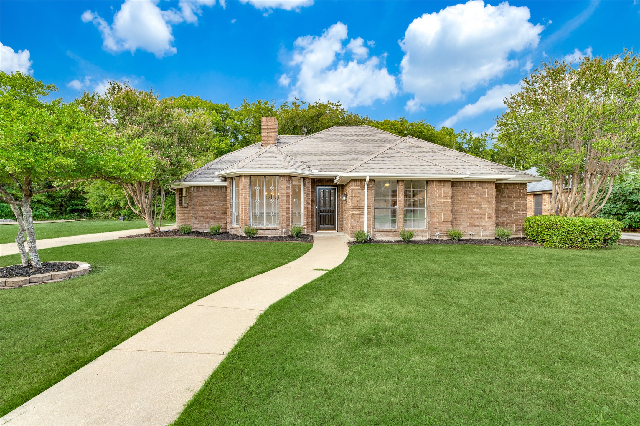 601 Robin Meadow Drive Desoto TX 75115