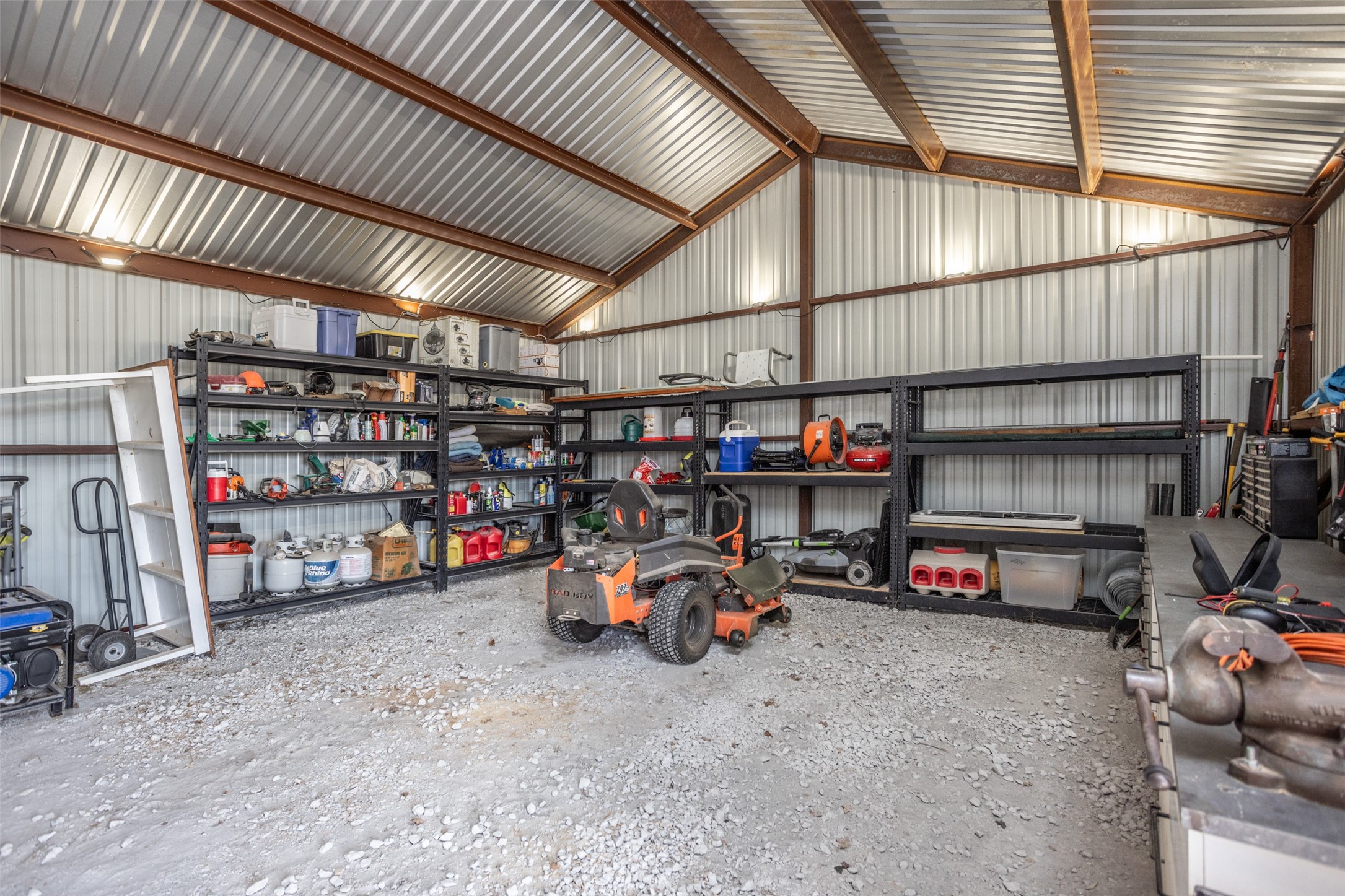 646 County Road 2121 Gainesville TX 76240