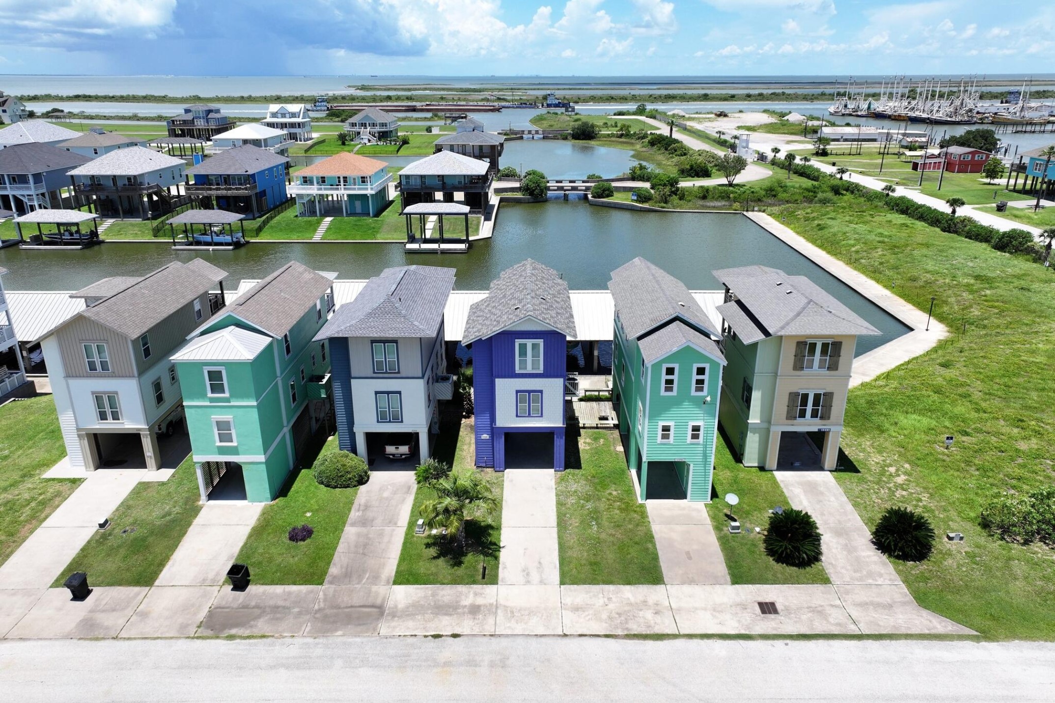 2207 Nelson Avenue Port Bolivar TX 77650
