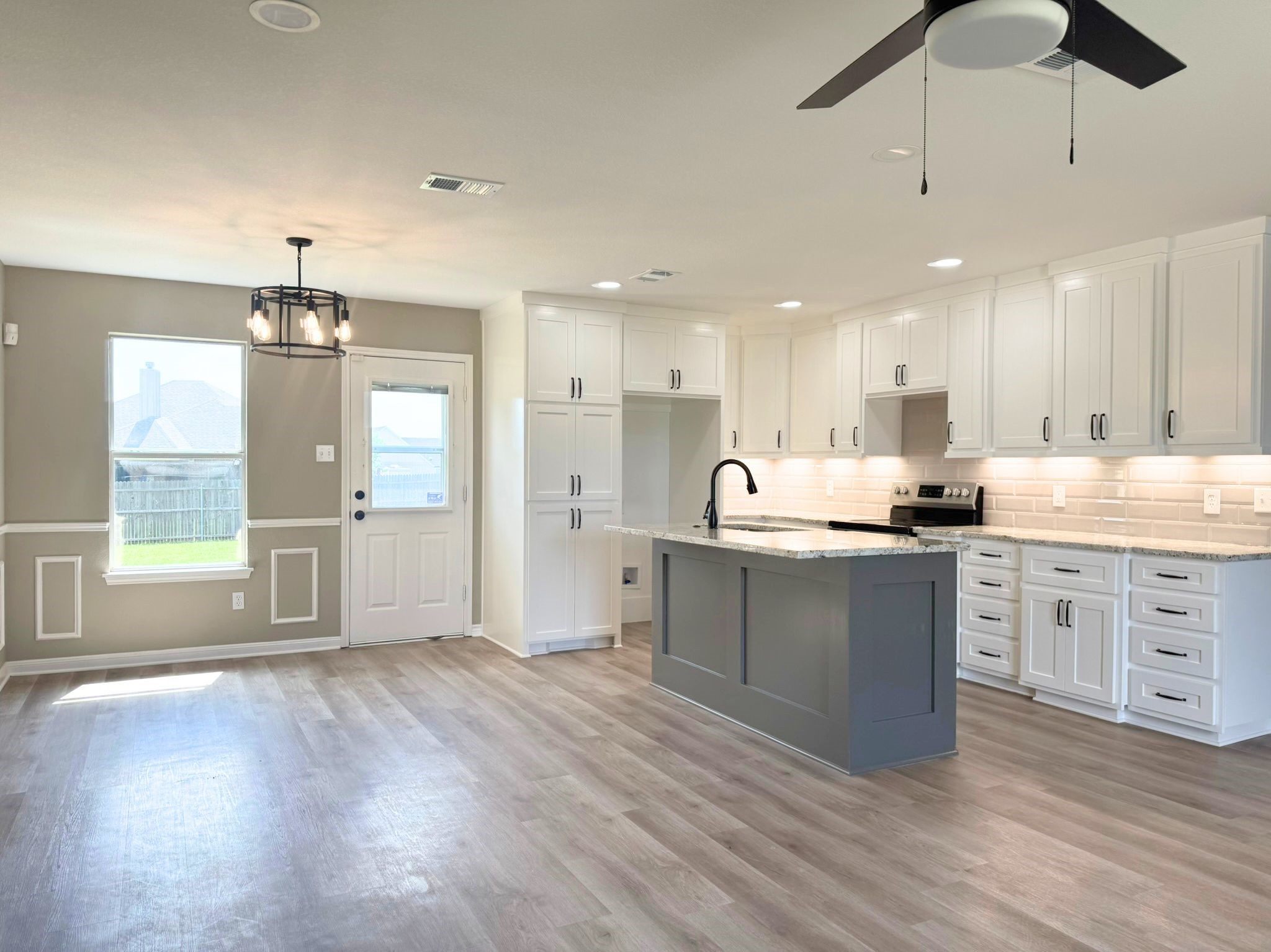 3000 Meandering Way Granbury TX 76049