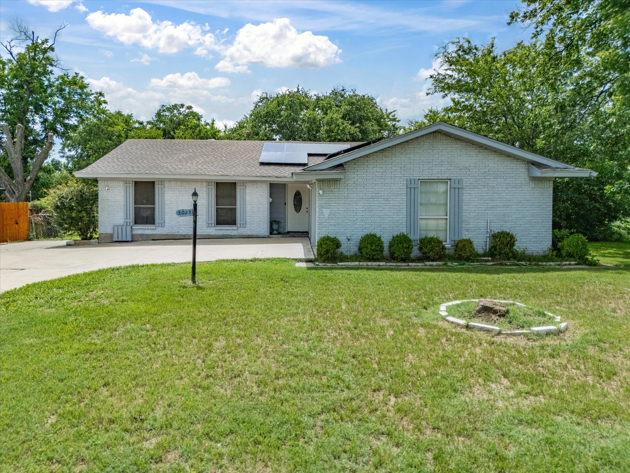 5025 Wyoming Trail North Richland Hills TX 76180
