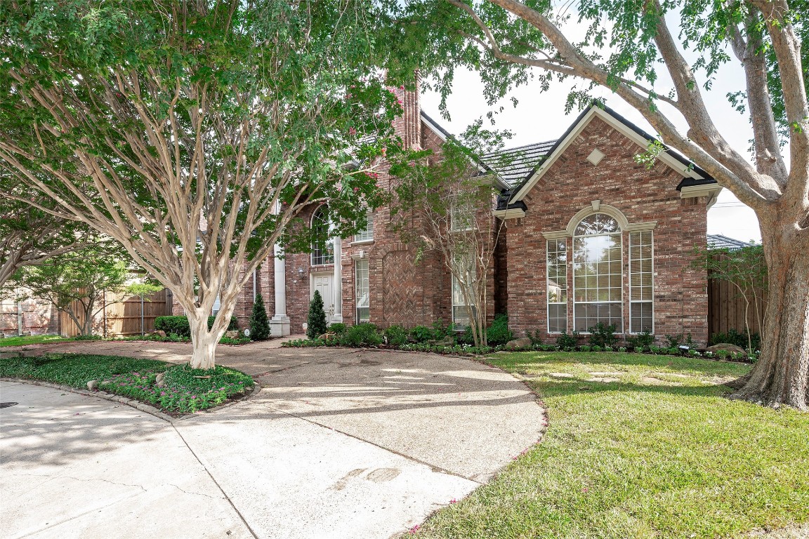 4927 Holly Tree Drive Dallas TX 75287
