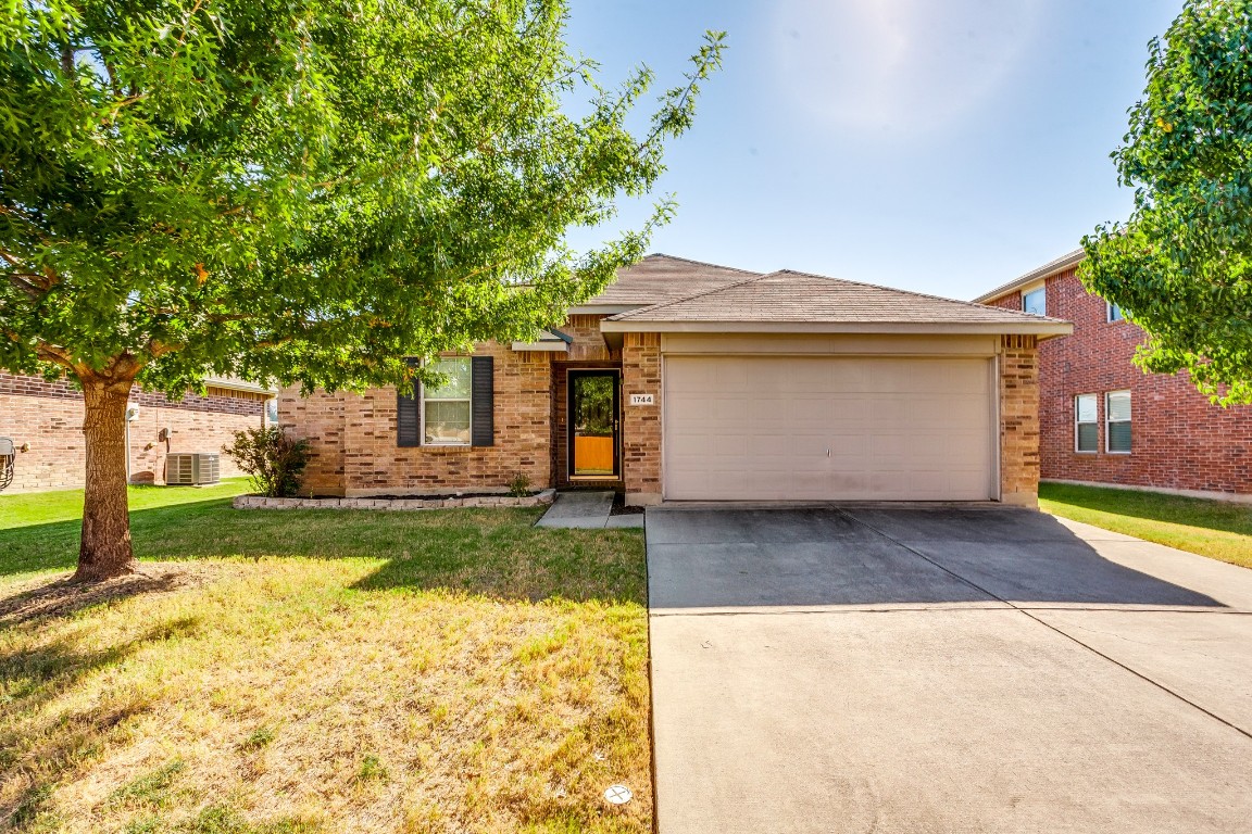1744 Quail Springs Circle Fort Worth TX 76177
