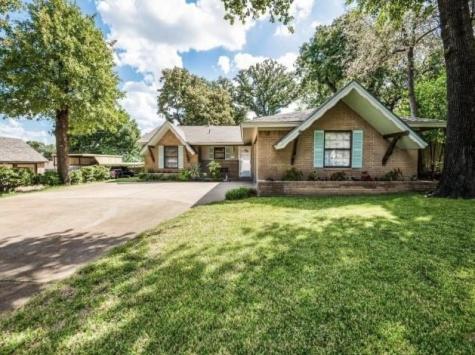 2102 Woodoak Drive Irving TX 75060