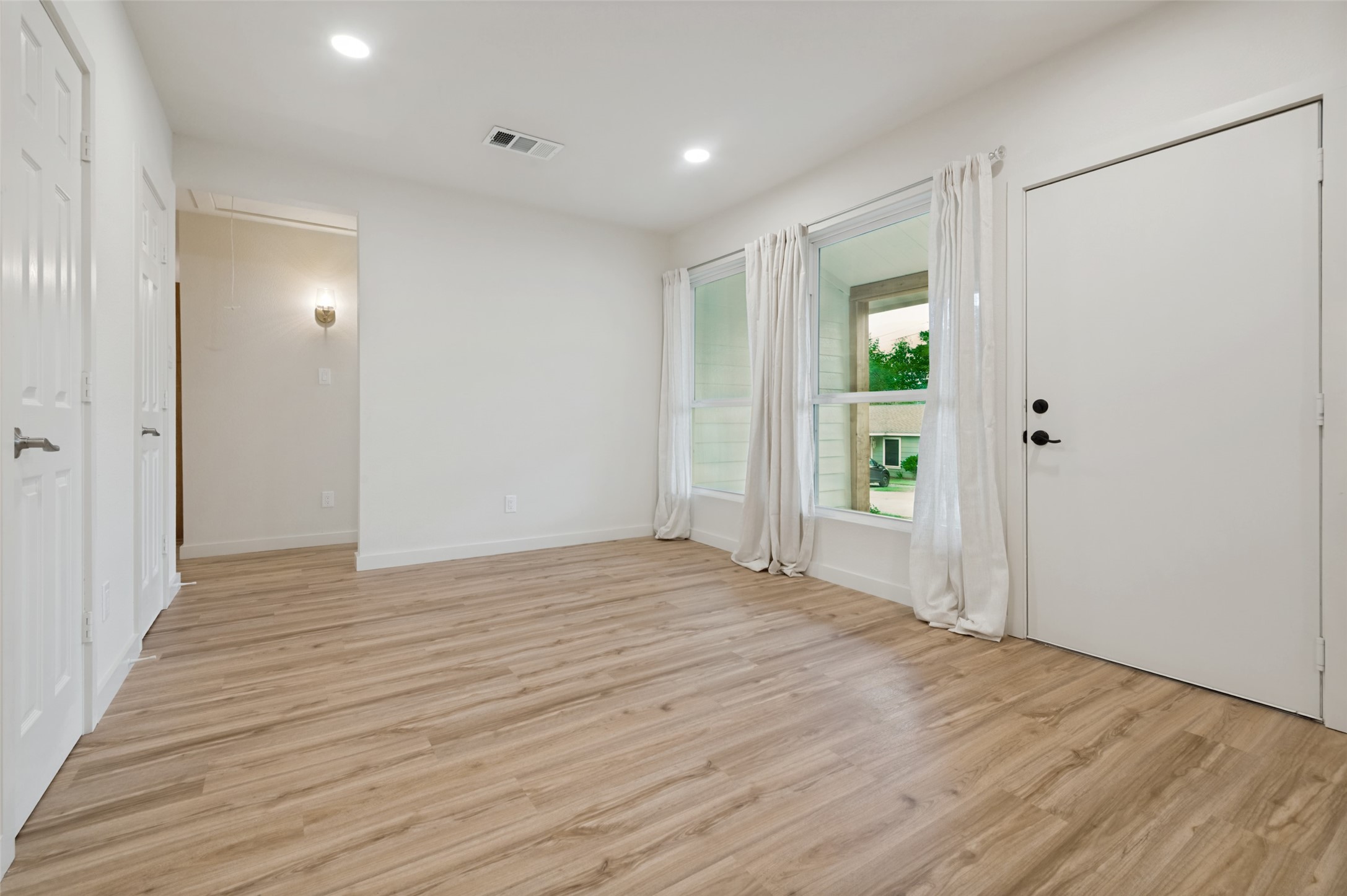 507 N 3rd Street Midlothian TX 76065