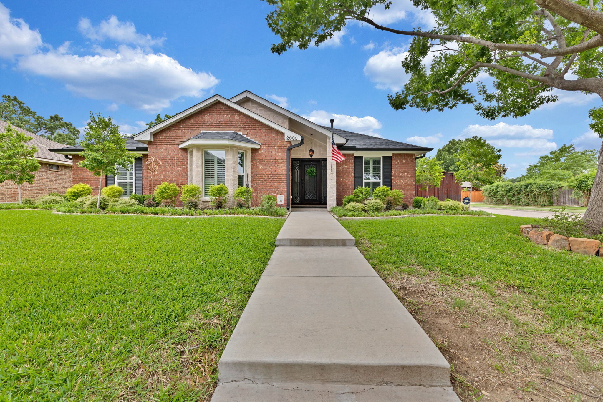 2000 Lavaca Carrollton TX 75010