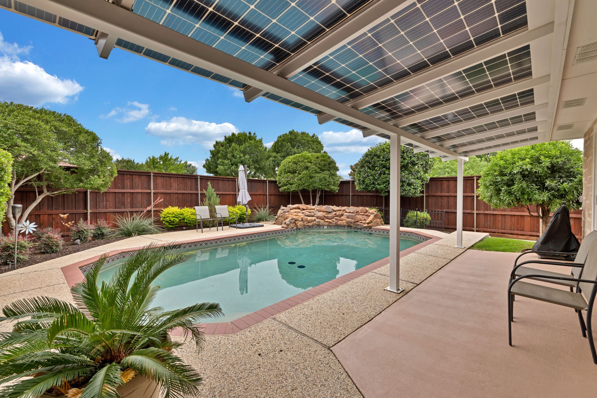 2000 Lavaca Carrollton TX 75010
