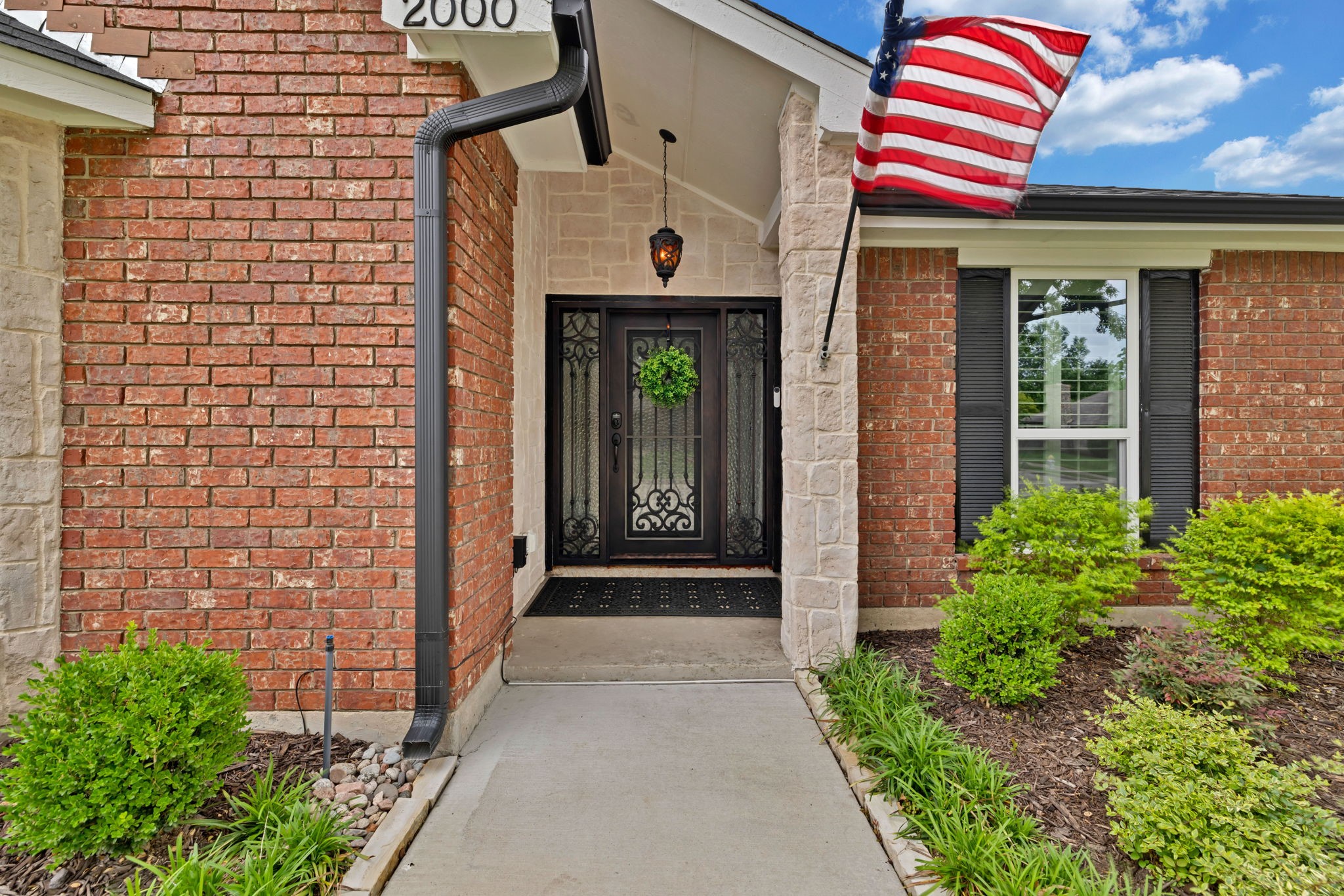 2000 Lavaca Carrollton TX 75010