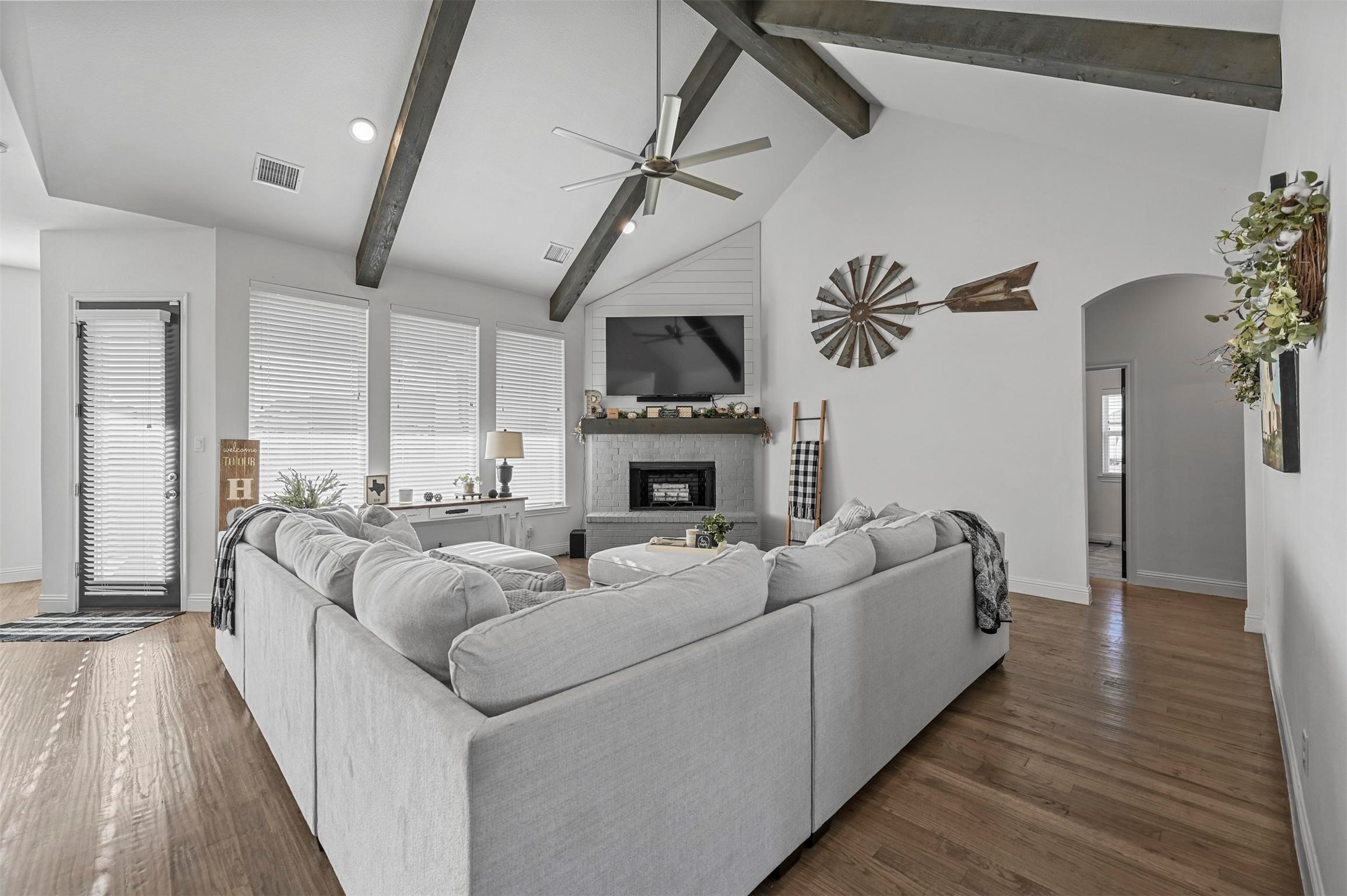 129 Southern Court Springtown TX 76082