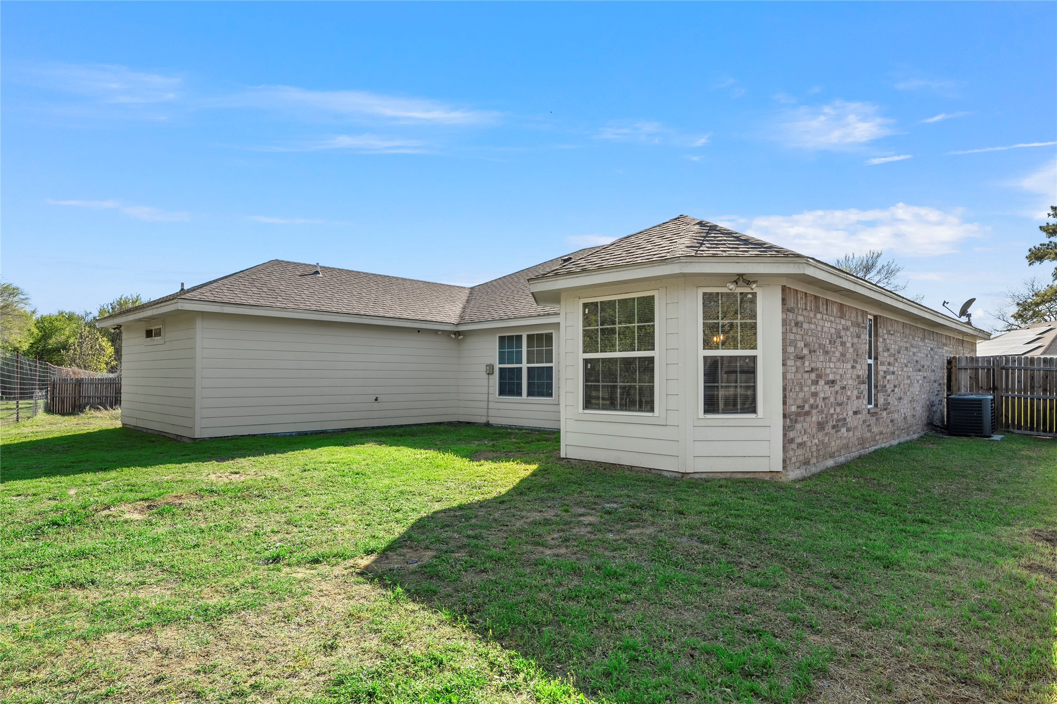 606 Powers Street Lacy Lakeview TX 76705