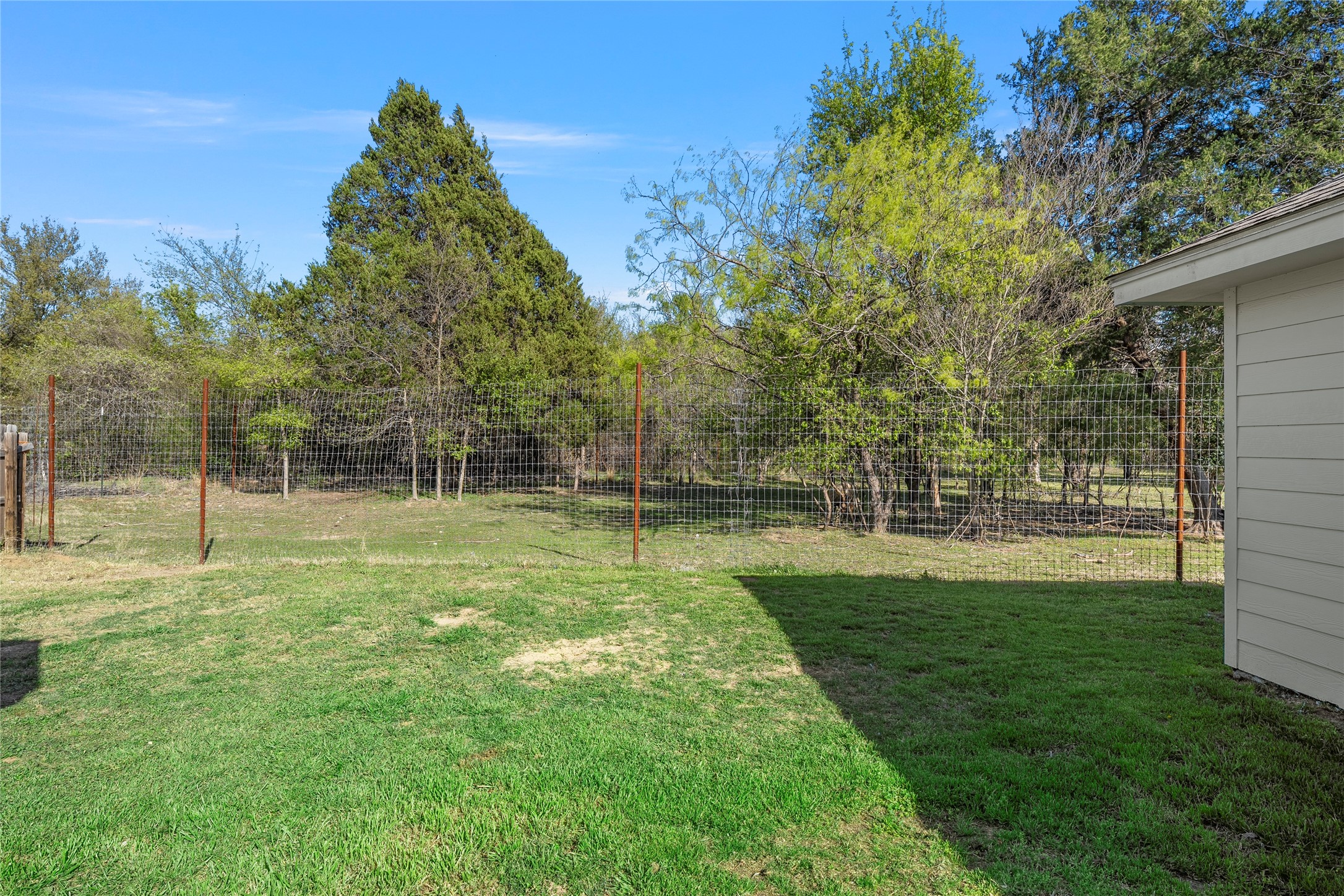 606 Powers Street Lacy Lakeview TX 76705