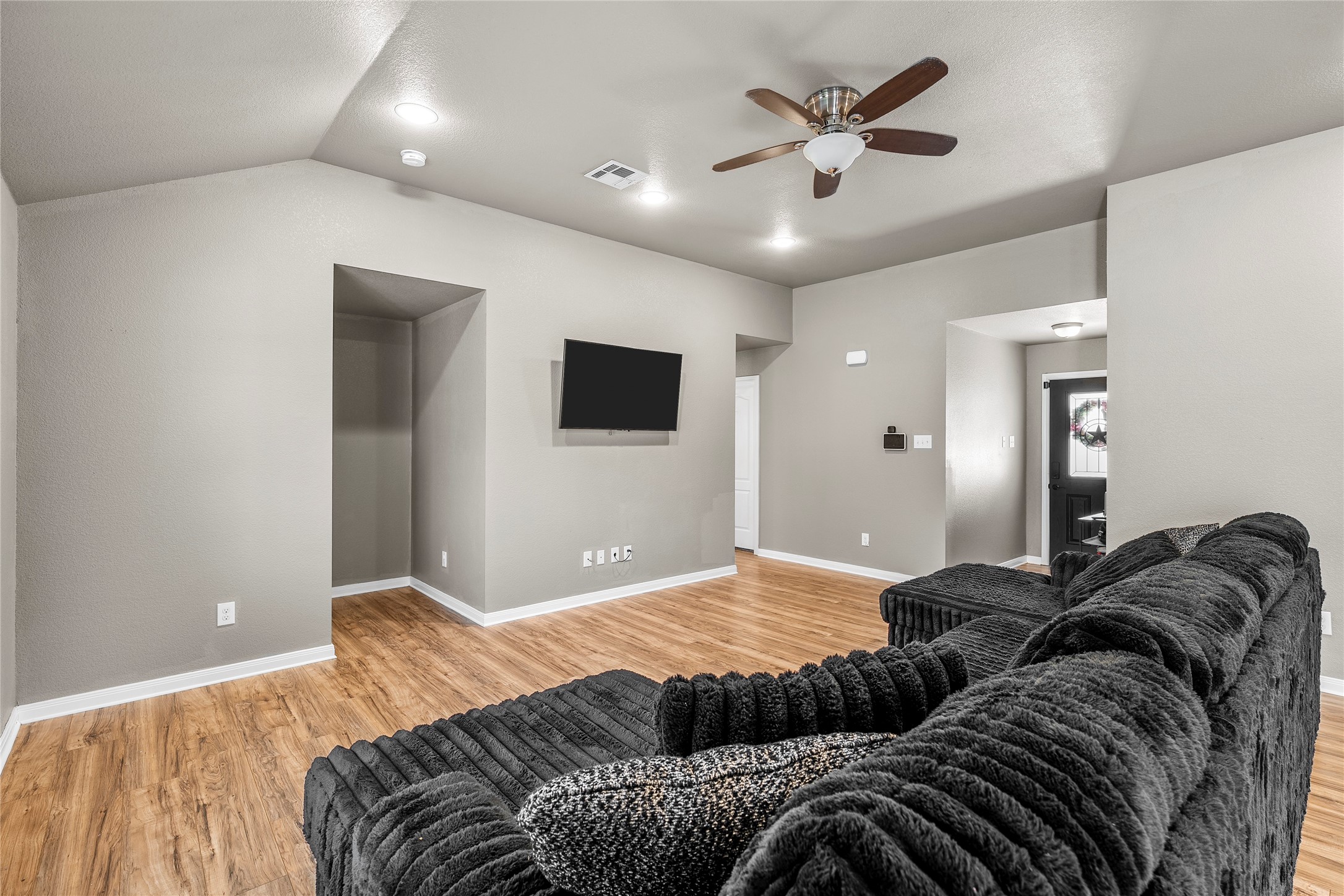 606 Powers Street Lacy Lakeview TX 76705