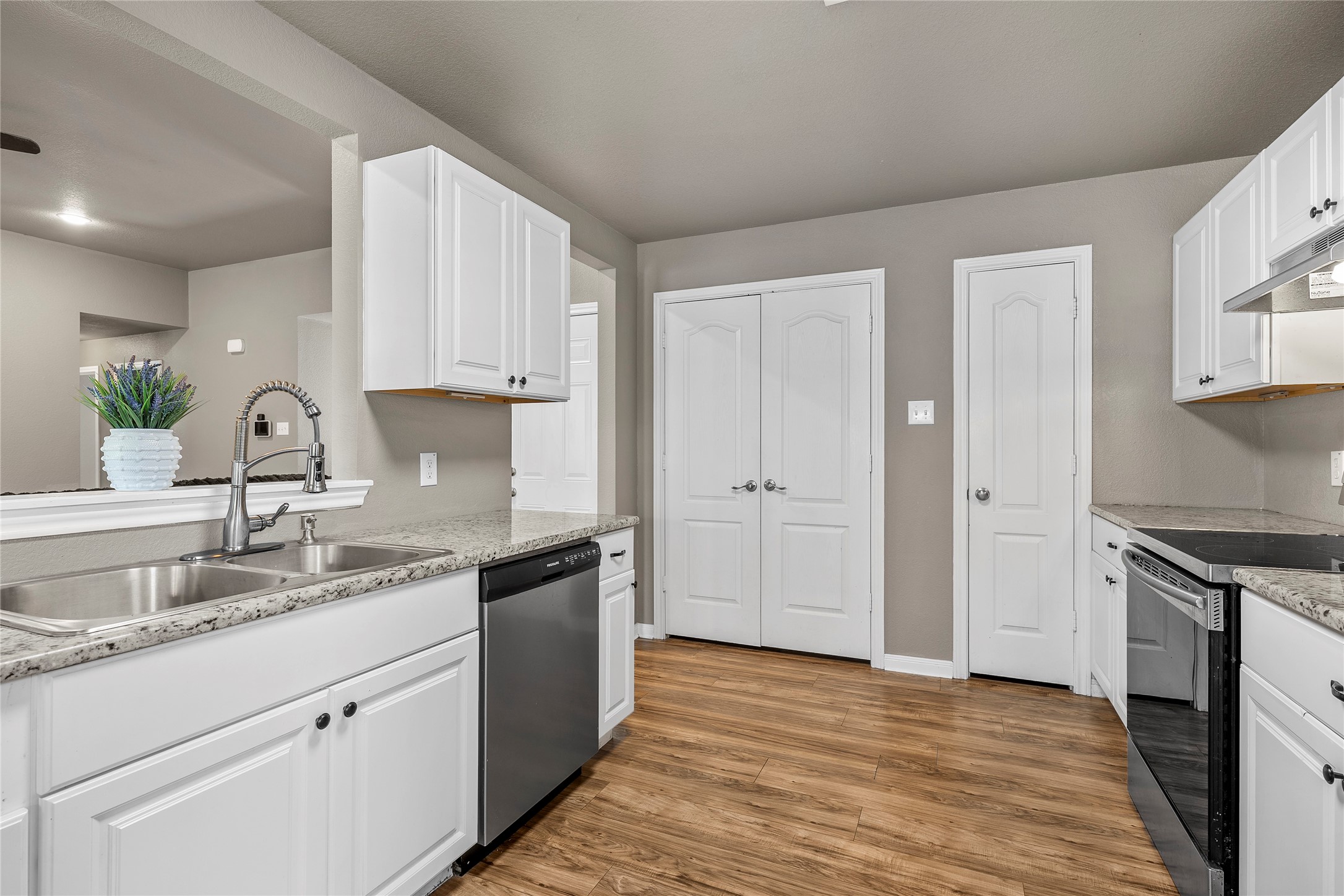 606 Powers Street Lacy Lakeview TX 76705