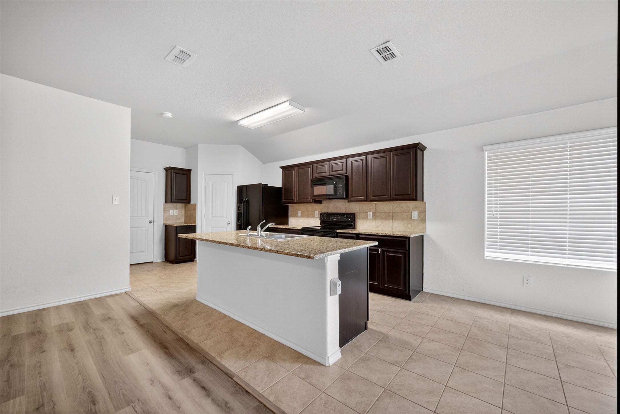 7404 Littleton Way Fort Worth TX 76134