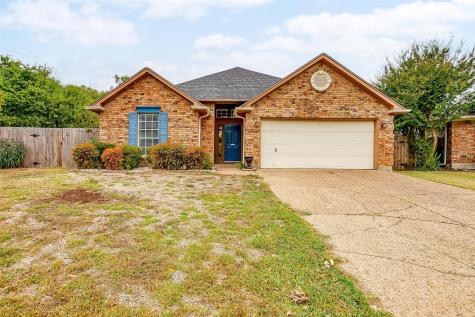 904 Hillwood Court Arlington TX 76017